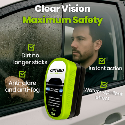 Optimo™ PRO Hydrophobic Sponge applied on a car side window - water-repellent, anti-fog, and anti-glare effect for clear vision and maximum safety in the rain.